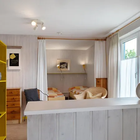 בית נופש Moeve Aba 65 *